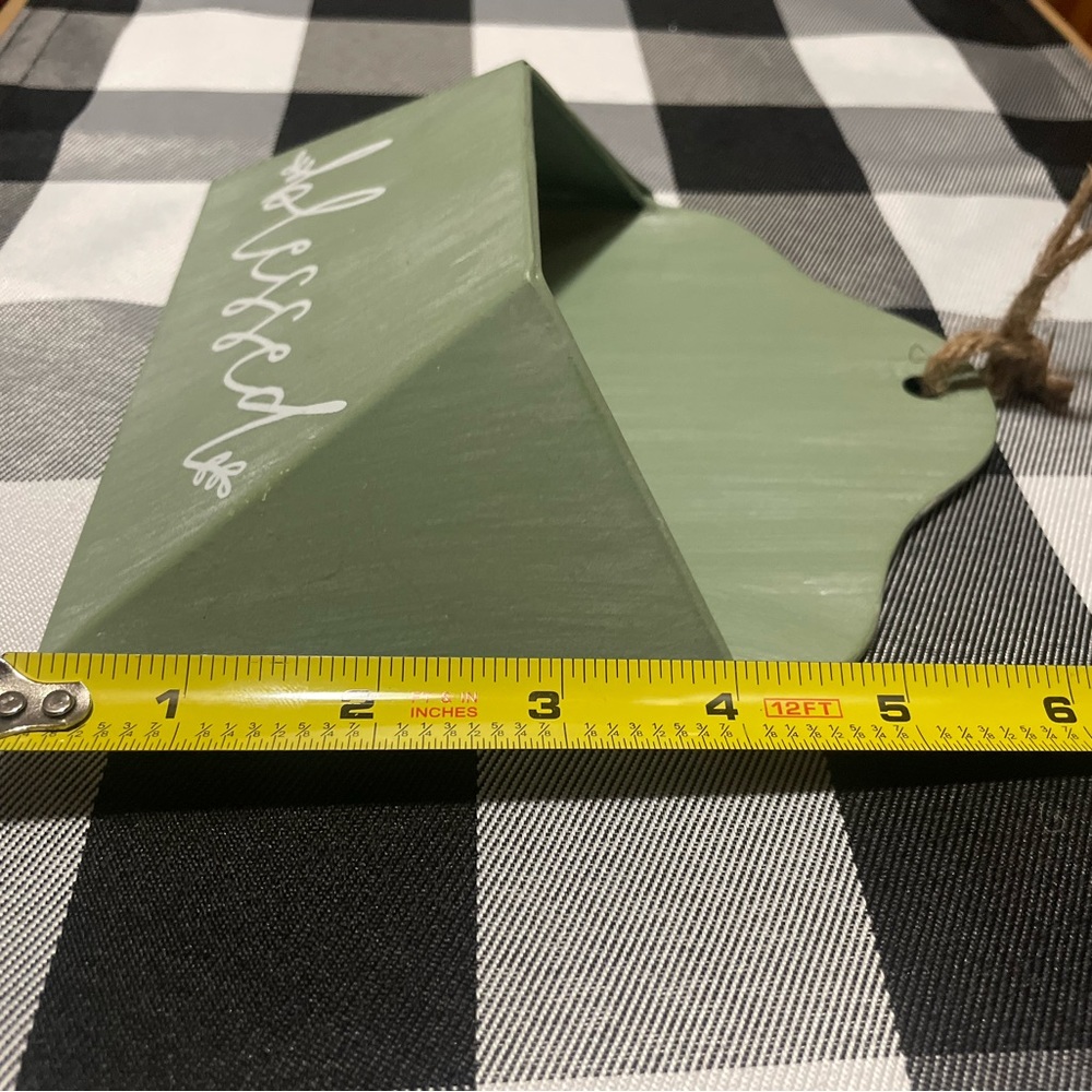 NWT Wall Decor